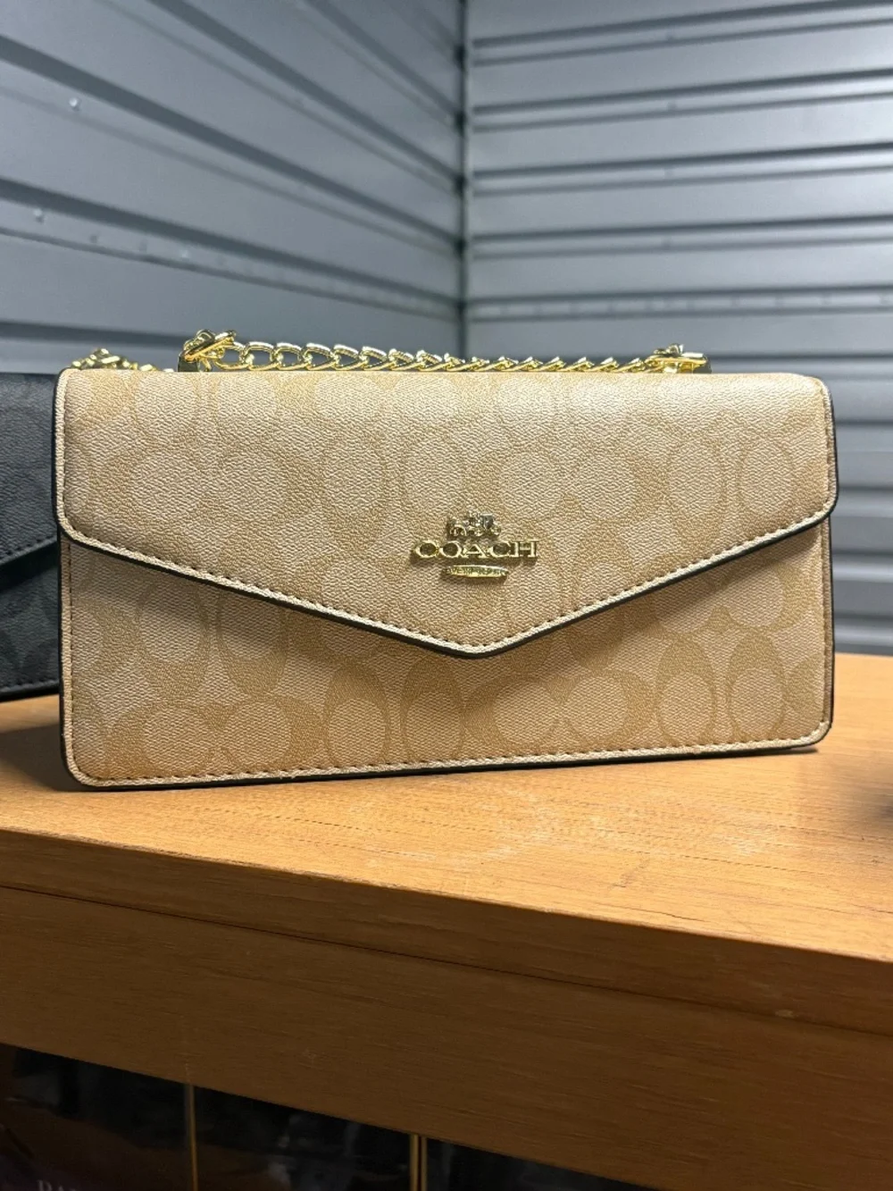 Coach Envelope Tan Crossbody Bag With Gold Chain